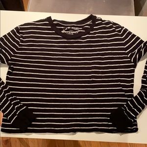 Aeropostale - Women’s Small Long Sleeve T